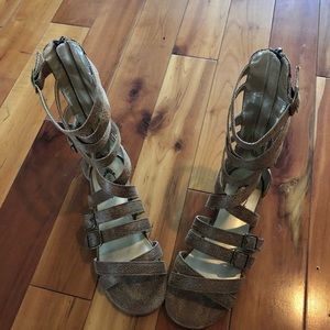 Like new joyfolie gladiators